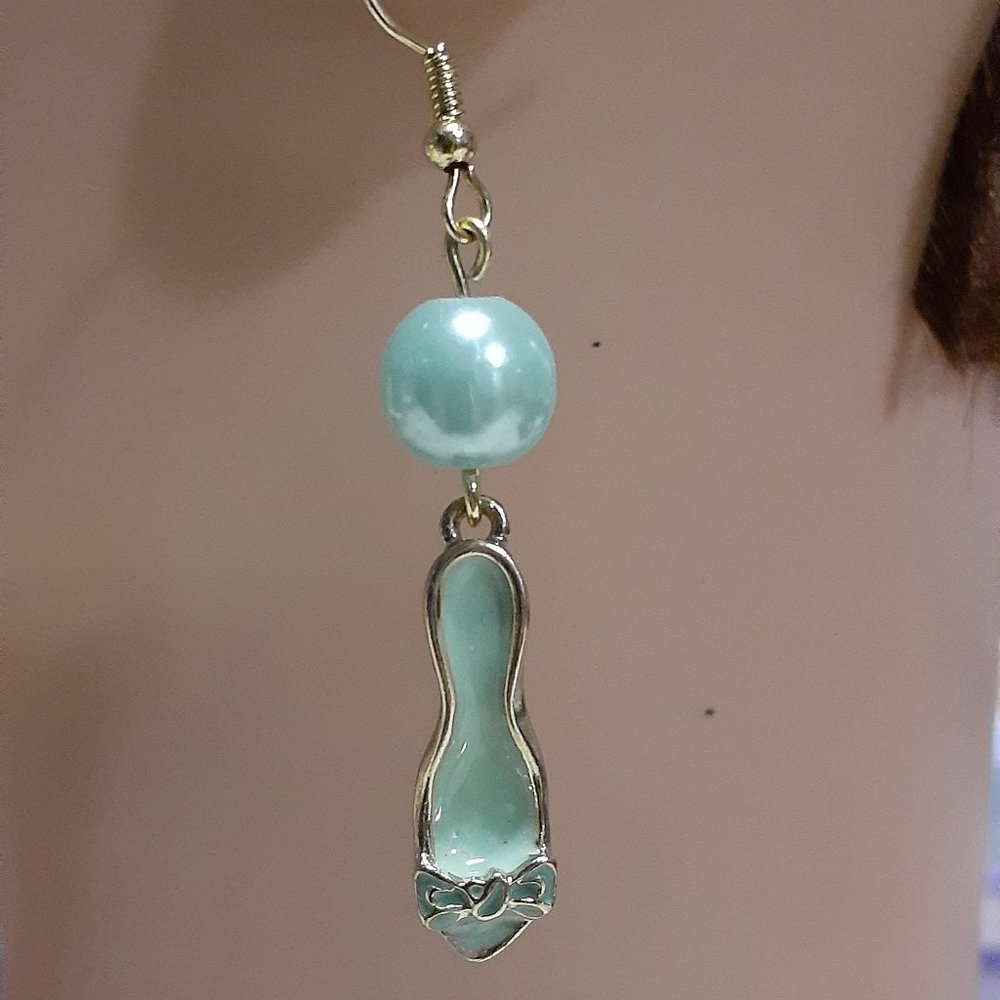 Shoe 👠 VINTAGE Turquoise blue enamel Earrings